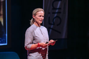 Josee van Linschoten